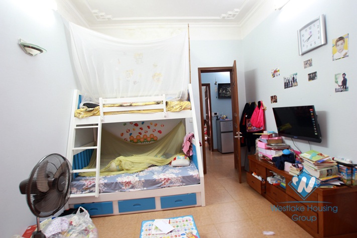 Unfurnished house for rent in Dang Thai Mai Street, Tay Ho, Ha Noi 